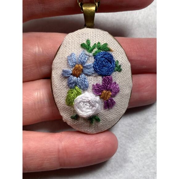 Handmade Blue Shades Floral Bouquet Embroidery Necklace - Picture 2 of 4